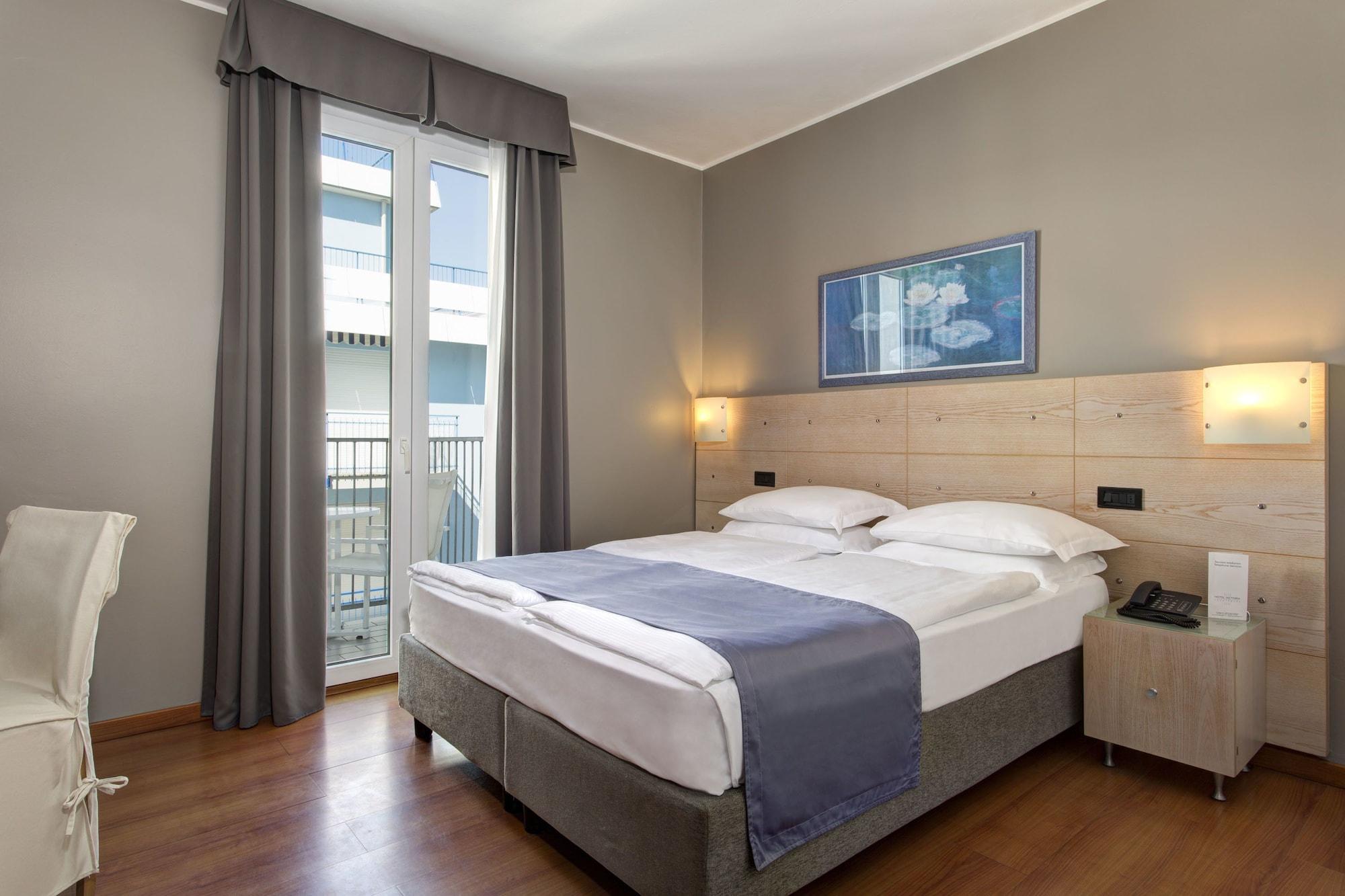 Hotel Victoria Frontemare Lido di Jesolo Esterno foto