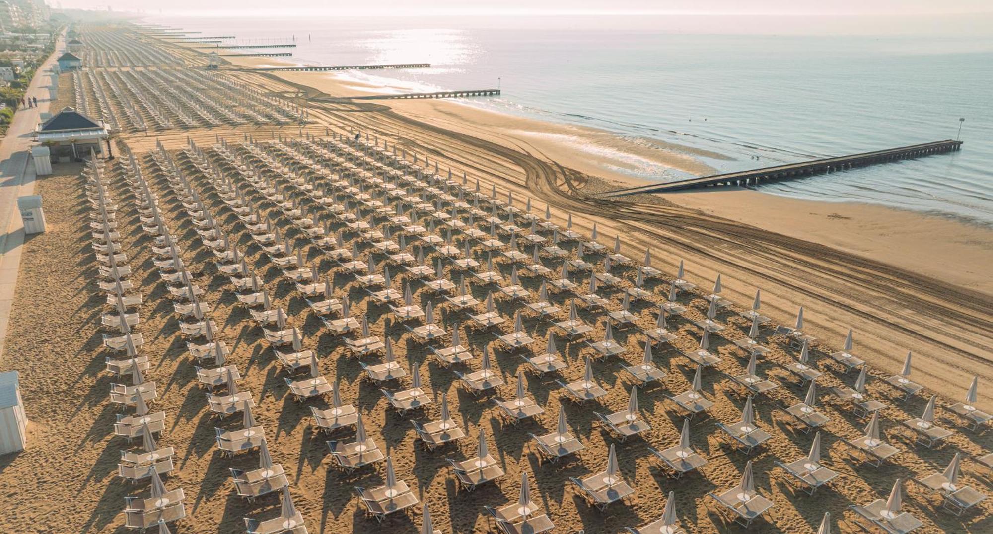 Hotel Victoria Frontemare Lido di Jesolo Esterno foto