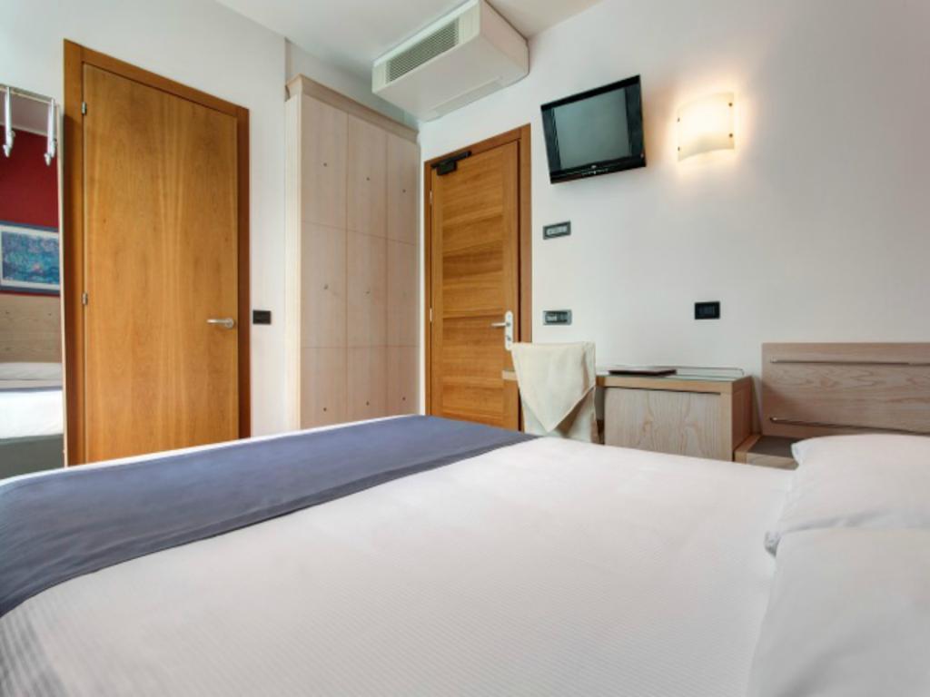 Hotel Victoria Frontemare Lido di Jesolo Esterno foto